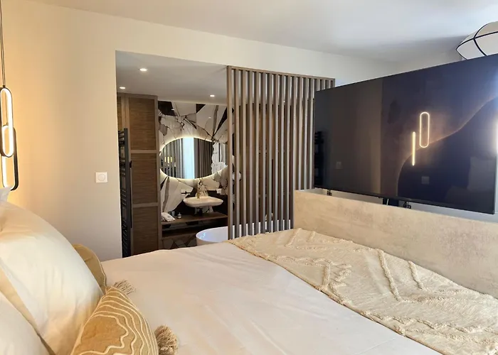 Eve Cap D'agde Village Naturiste Hotell 3*