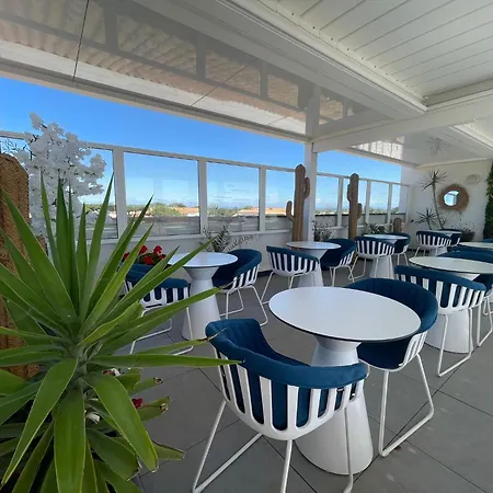 מלון Eve Cap D'agde Village Naturiste 3*