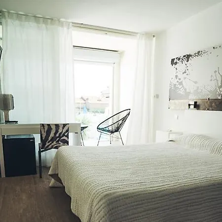 Eve Cap D'agde Village Naturiste אגדה