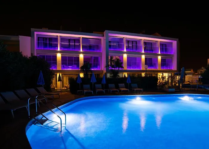 Eve Cap D'agde Village Naturiste אגדה