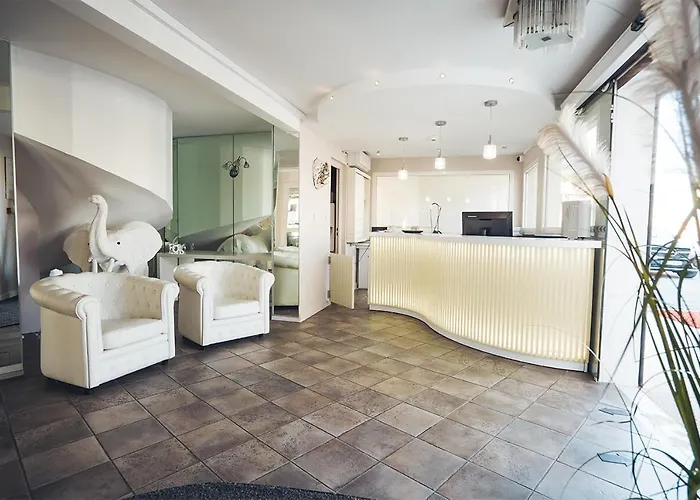 Eve Cap D'agde Village Naturiste