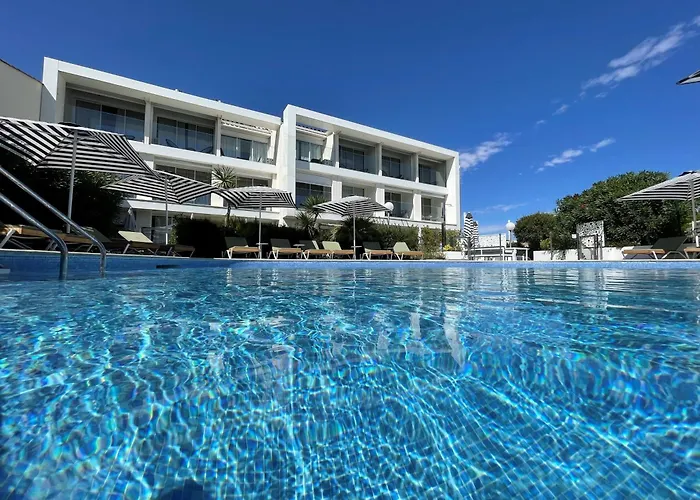 מלון Eve Cap D'agde Village Naturiste 3*