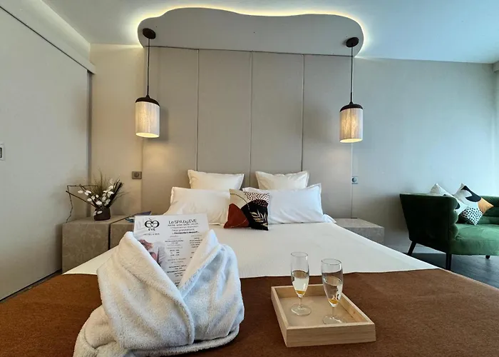 Eve Cap D'agde Village Naturiste 3*