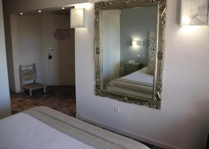 Eve Cap D'agde Village Naturiste אגדה